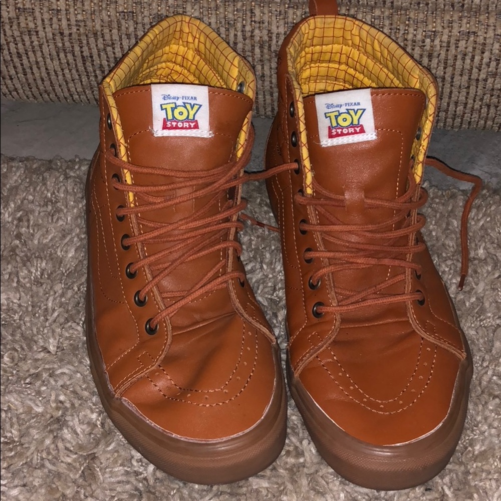 Vans Toy Story Sk8 Hi Woodys